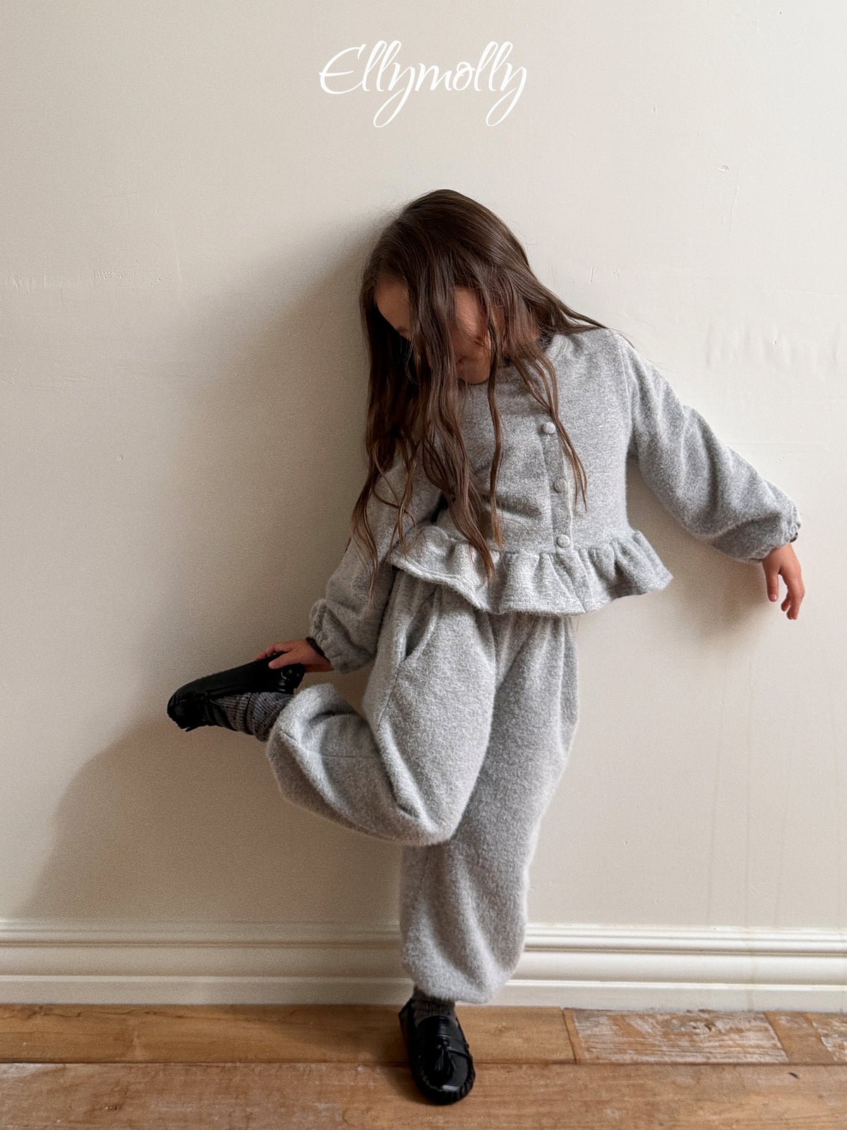 ELLY MOLLY｜スノーフラワーアンゴラジョガーパンツ【予約商品】