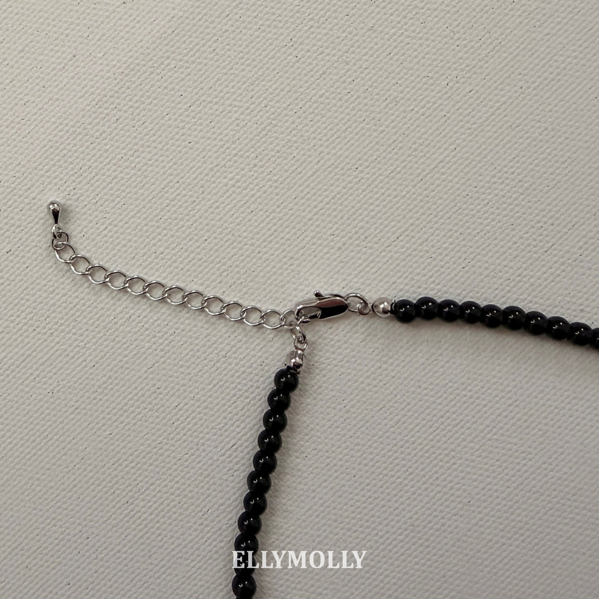 ELLY MOLLY｜馬ビーズネックレス【予約商品】