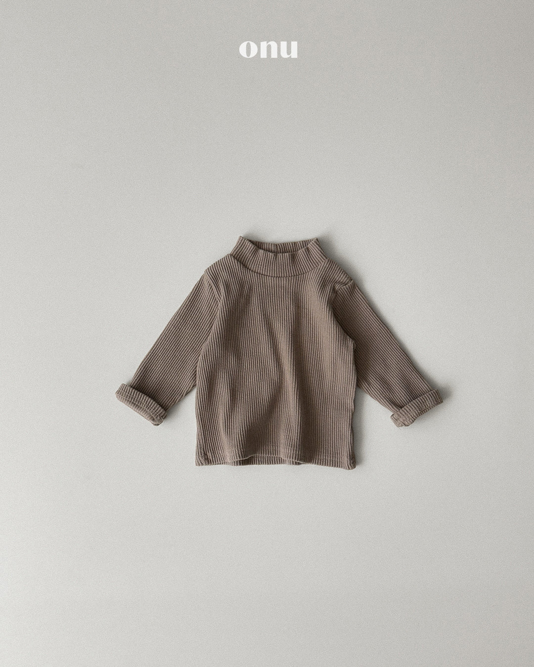 ONU｜リブハイネックTシャツ【取り寄せ】