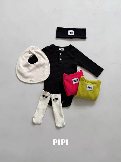 PIPI Henley Long Sleeve Romper｜ヘンリーネックロングスリーブロンパース