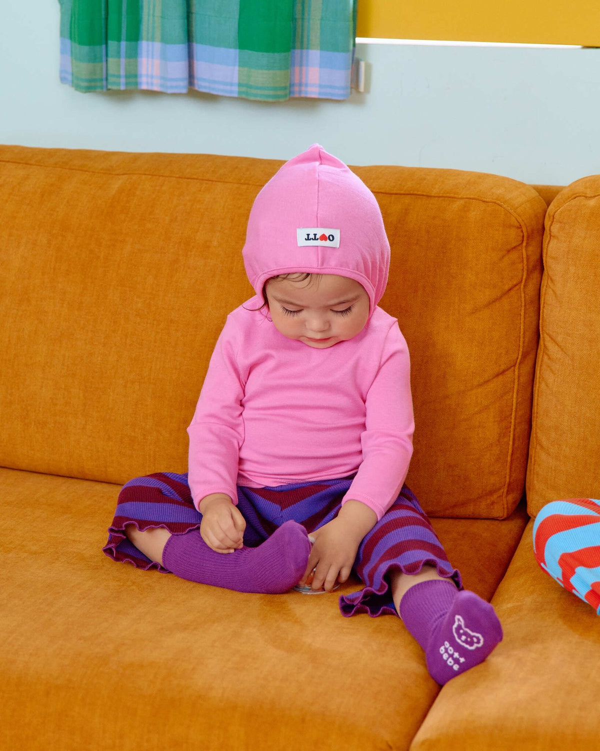 OOTTBEBE Logo Hooded Tee｜ロゴフーデッドTシャツ