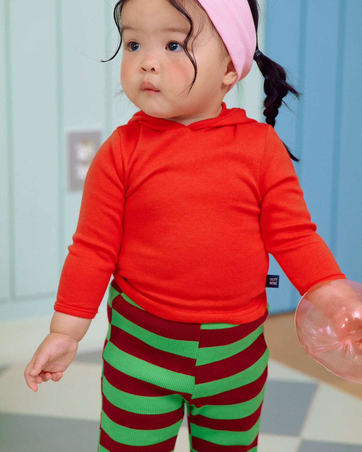 OOTTBEBE Logo Hooded Tee｜ロゴフーデッドTシャツ
