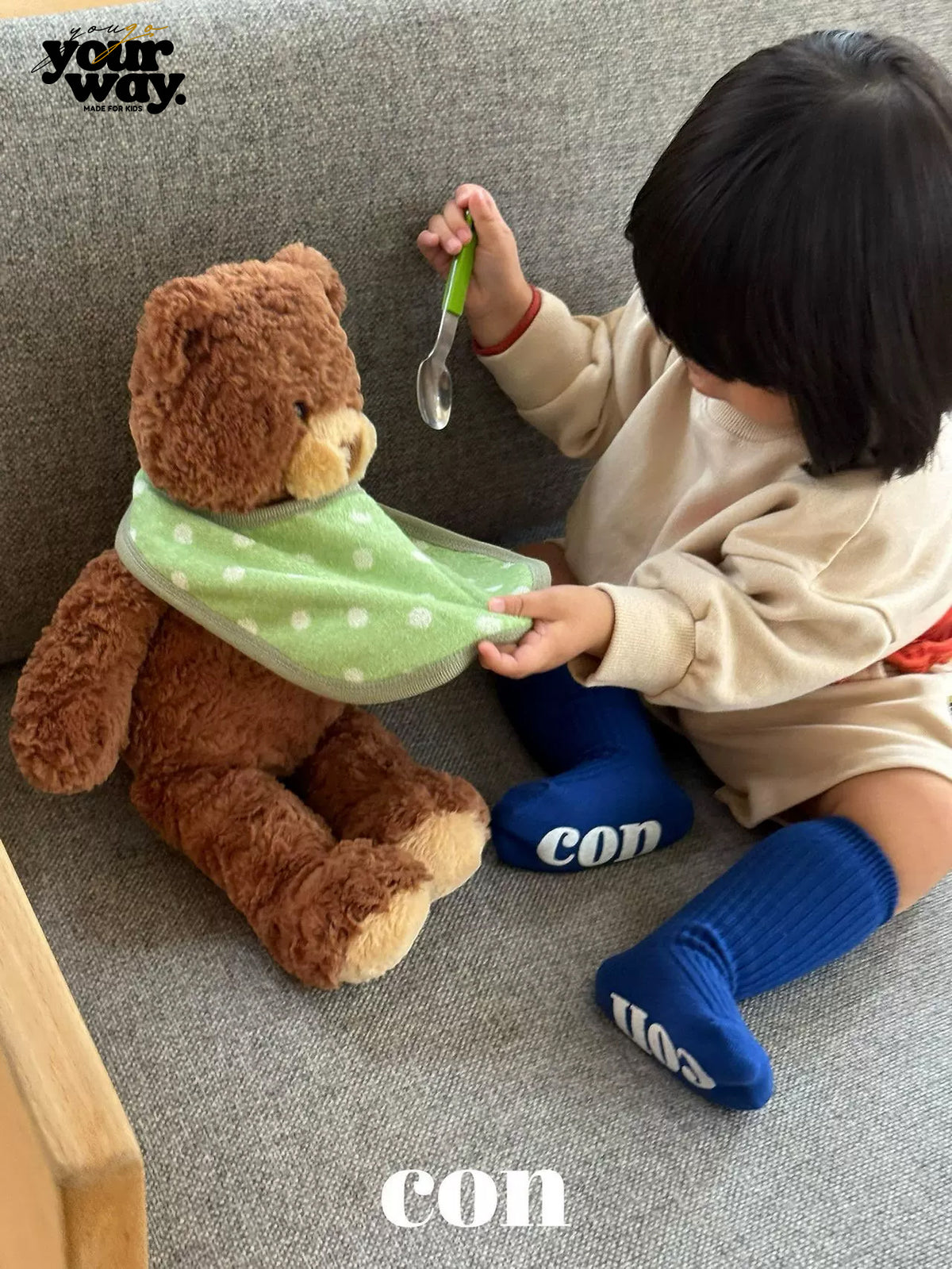 CON Reversible Baby Bib｜リバーシブルベビースタイ