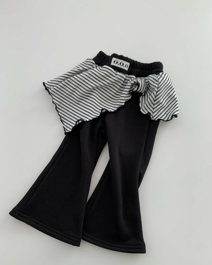 O.O.O｜ポットフリルブーツカットパンツ【予約商品】