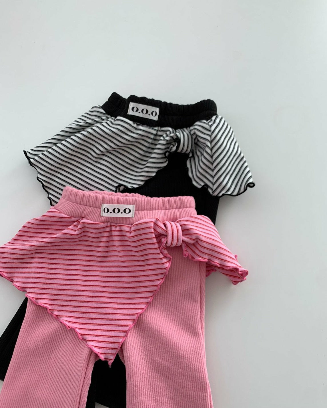O.O.O｜ポットフリルブーツカットパンツ【予約商品】