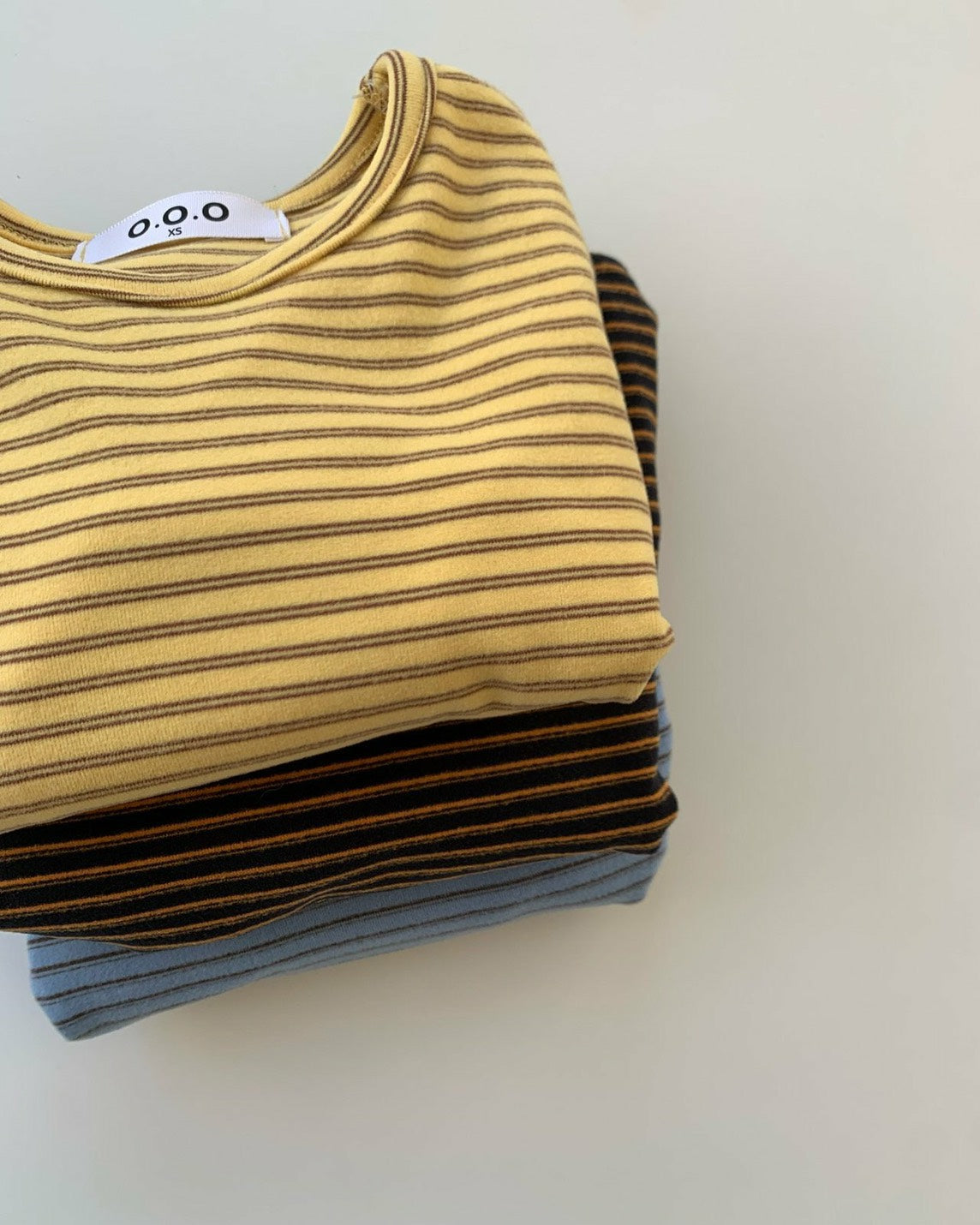 O.O.O｜JJORUREU TEE（チョルルTシャツ）【予約商品】