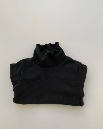 O.O.O｜BUTTER TURTLENECK（バタータートルネック）【予約商品】