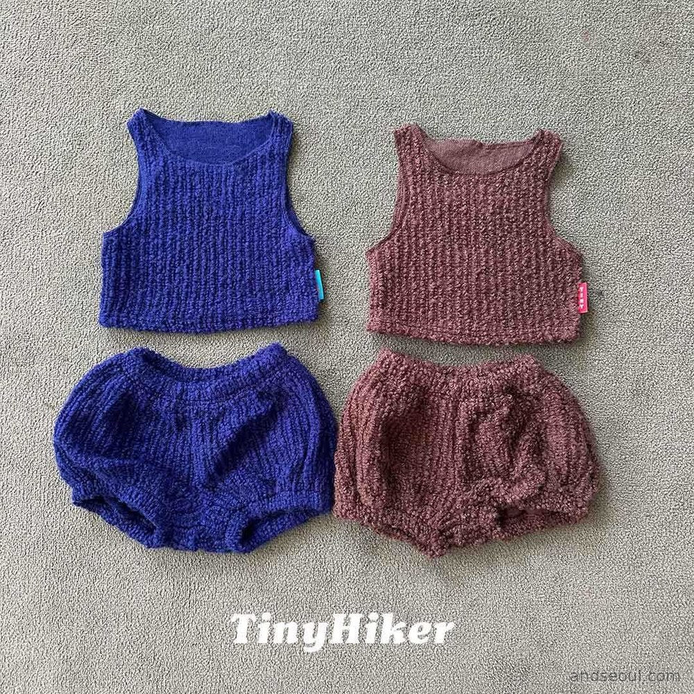 Tiny Hiker｜パンプキン ノースリーブTシャツ【取り寄せ】