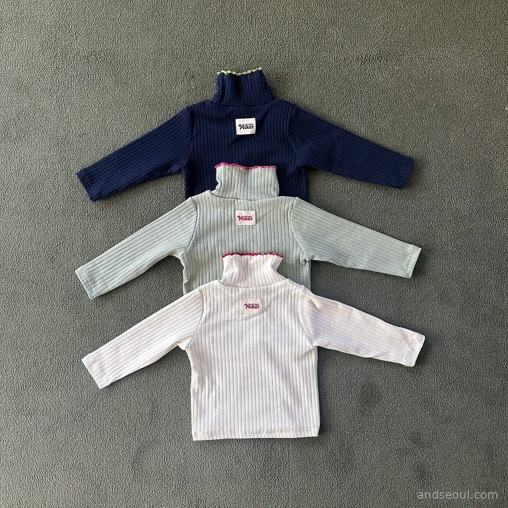 Tiny Hiker｜ダックフィット ピンコットン タートルネックTシャツ【取り寄せ】
